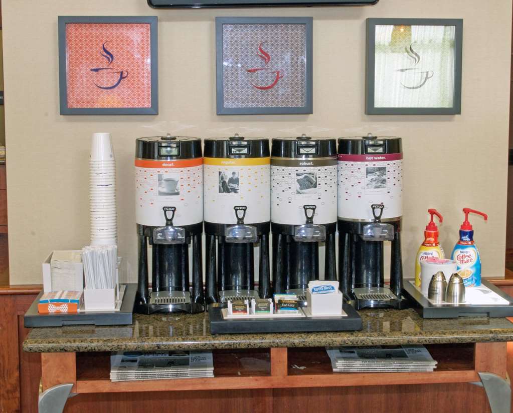 Hampton Inn & Suites Chesapeake-Battlefield Boulevard Ресторан фото